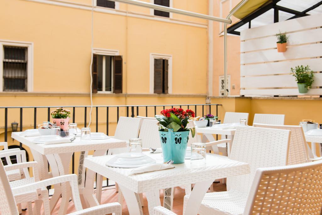 Domus Capilupi Bed & Breakfast Rome Exterior photo