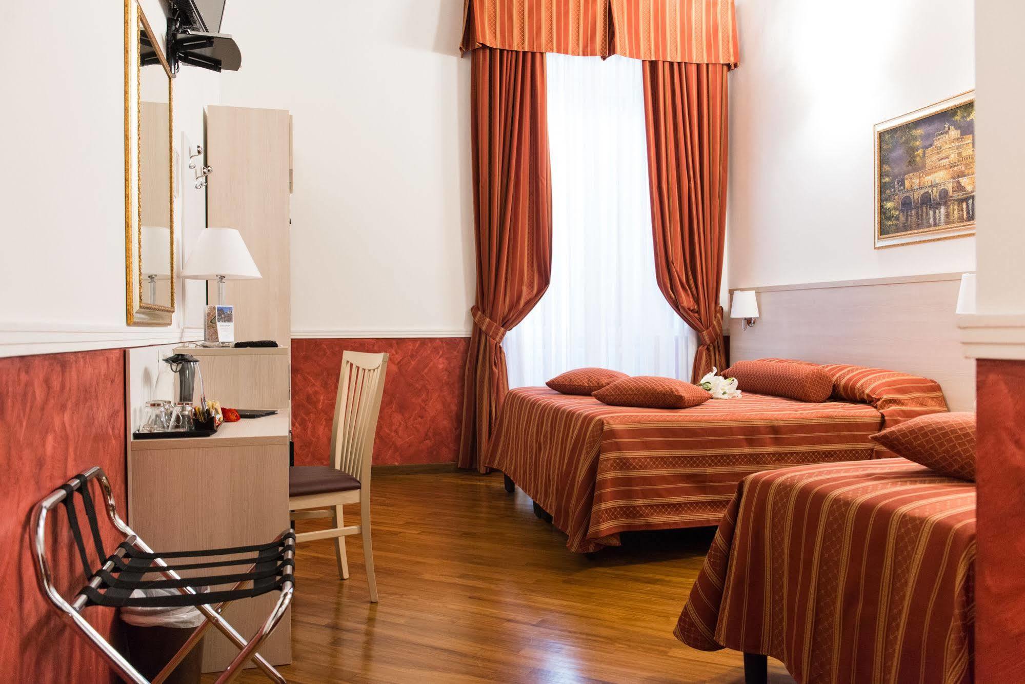 Domus Capilupi Bed & Breakfast Rome Exterior photo